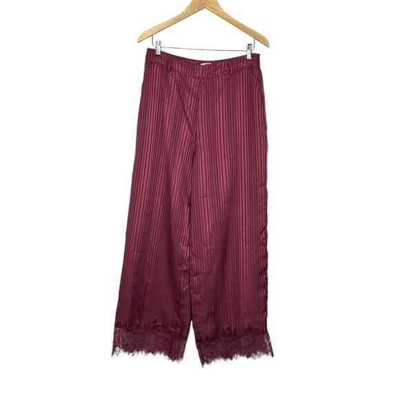 😍TULAROSA! Elegant Burgundy Lace Trim Pants - Picture 2 of 14